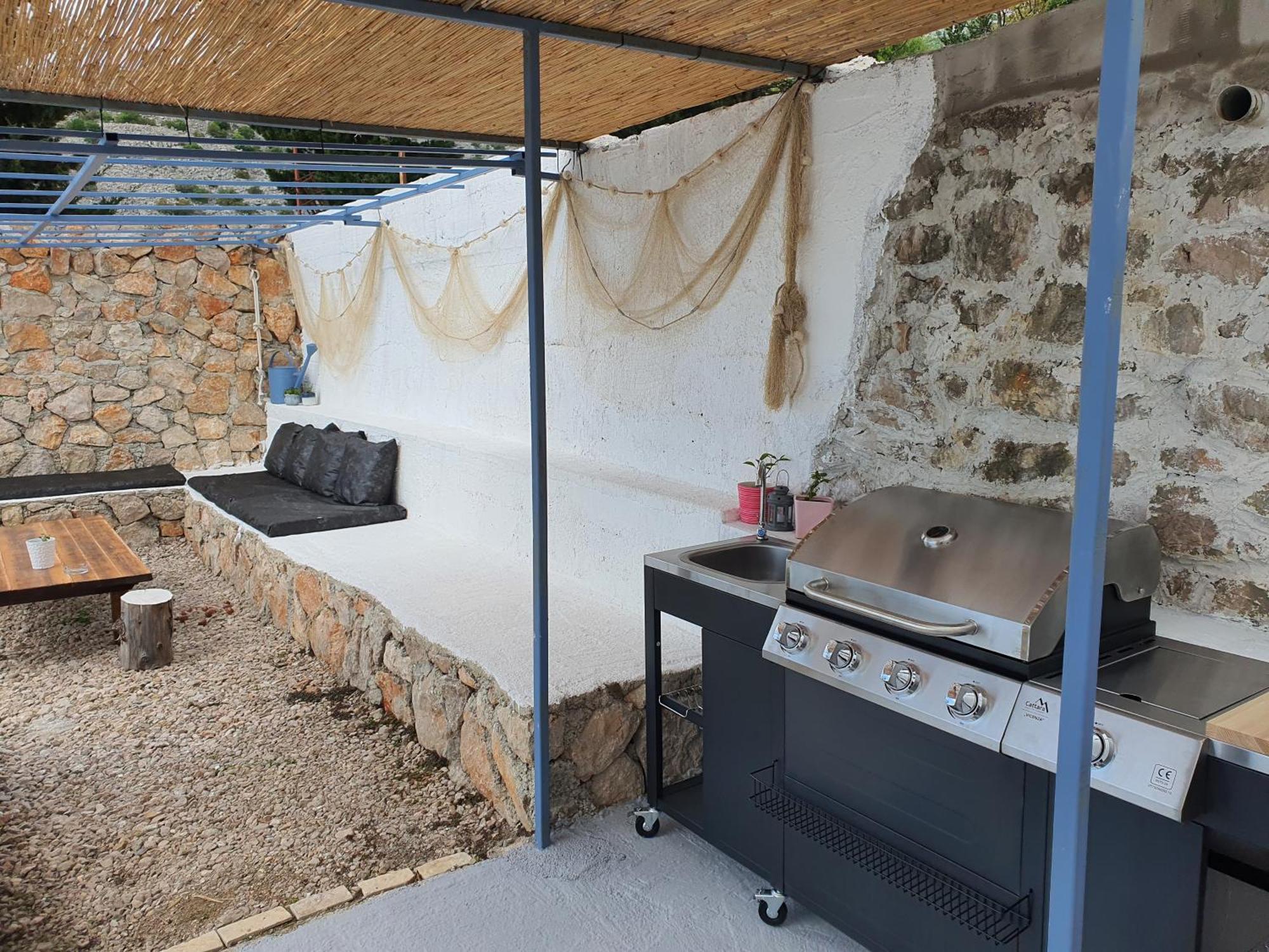 Kuca Za Odmor Seahouse Apartment Karlobag Exterior photo